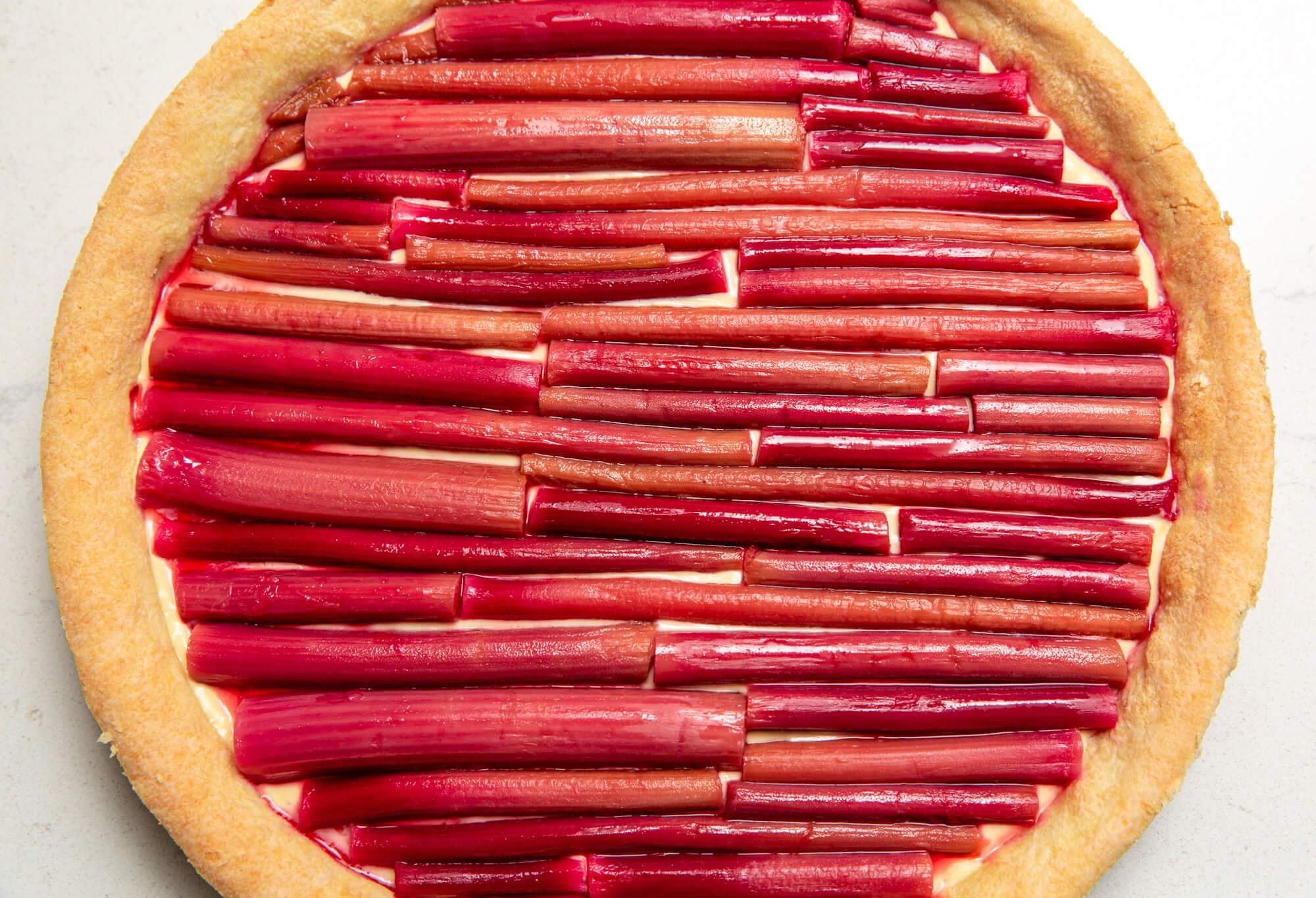 French rhubarb tart with crème pâtissière